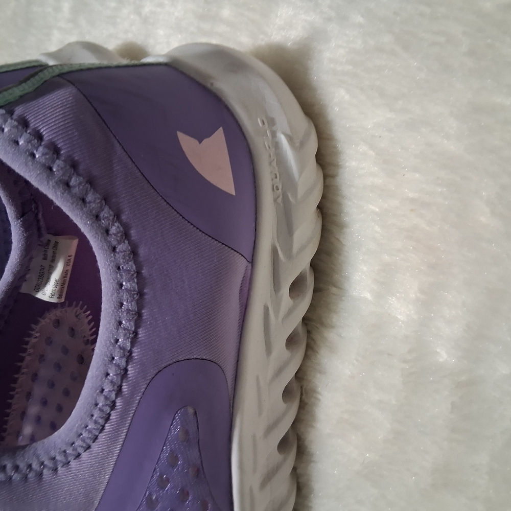 Gradient Purple and Pink Slip-On Water Shoes - Picture 6 of 6